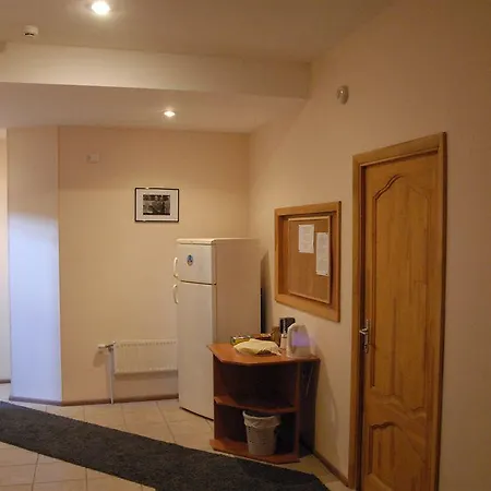 Knights Court 3*