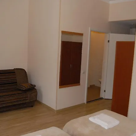 Knights Court Guest house